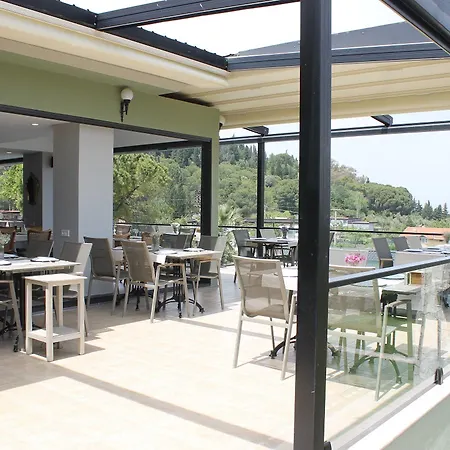 Couette-café Belizi 4*